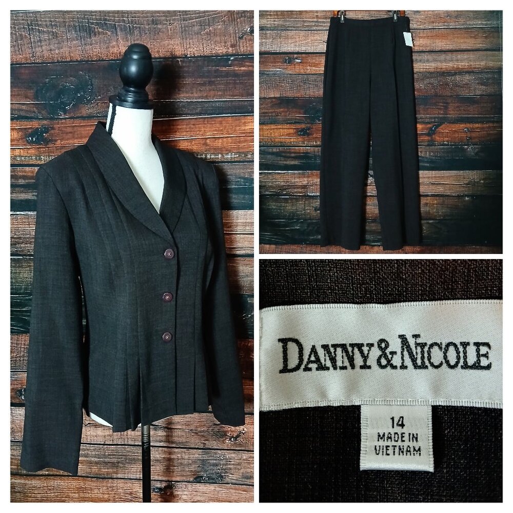 NWT Danny & Nicole Pants Suit 14 Two Piece Brown Pleated Unlined Washable